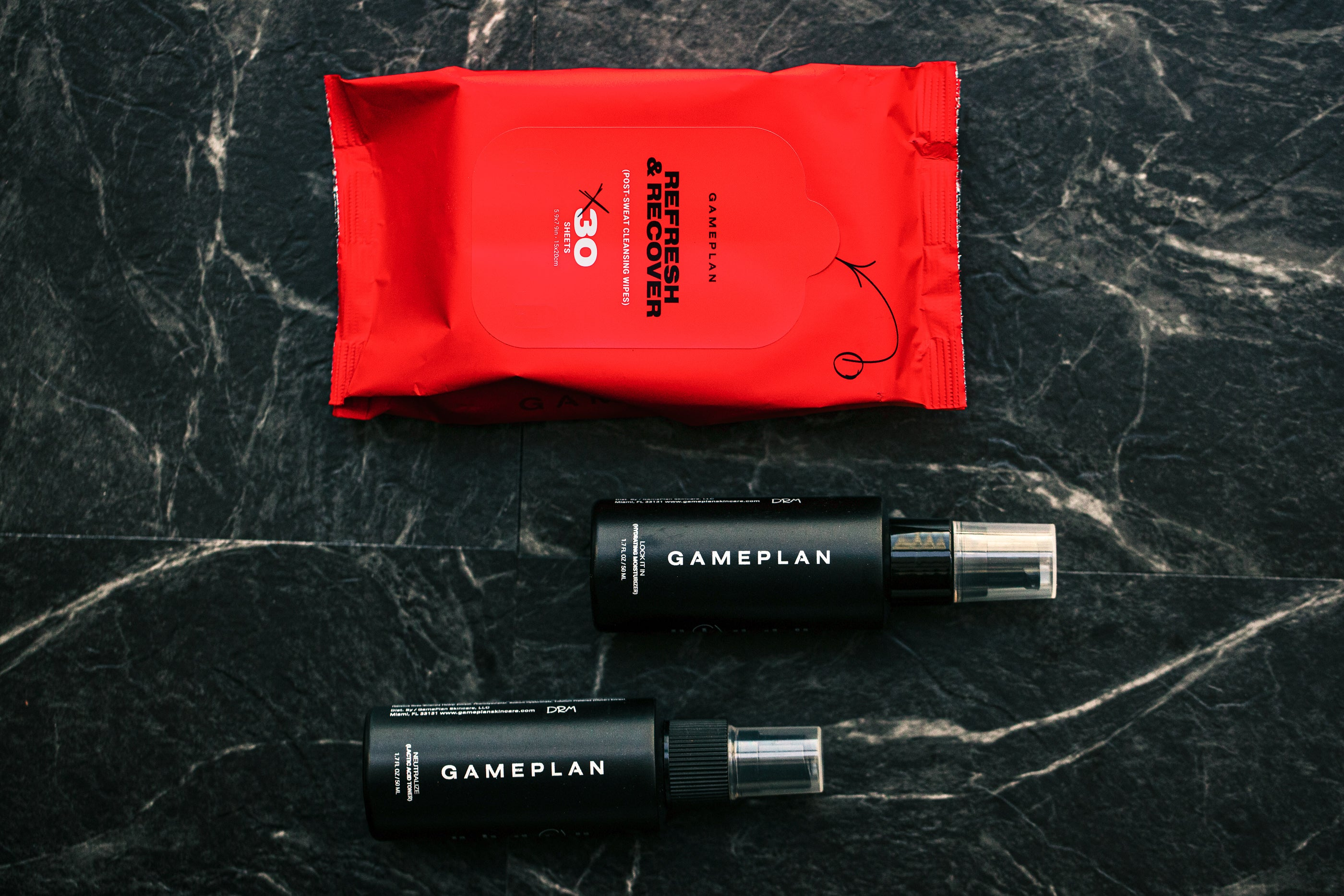 Go anywhere, easy travel performance skincare. The Kit by GamePlan™ Skincare comes with a travel ready case for active, on the go athletes and active people. Get your three step skincare routine now. Complete with Refresh and Recover Post-Sweat Cleansing Wipes, Neutralize Toner, and Lock-it In Moisturizer.  